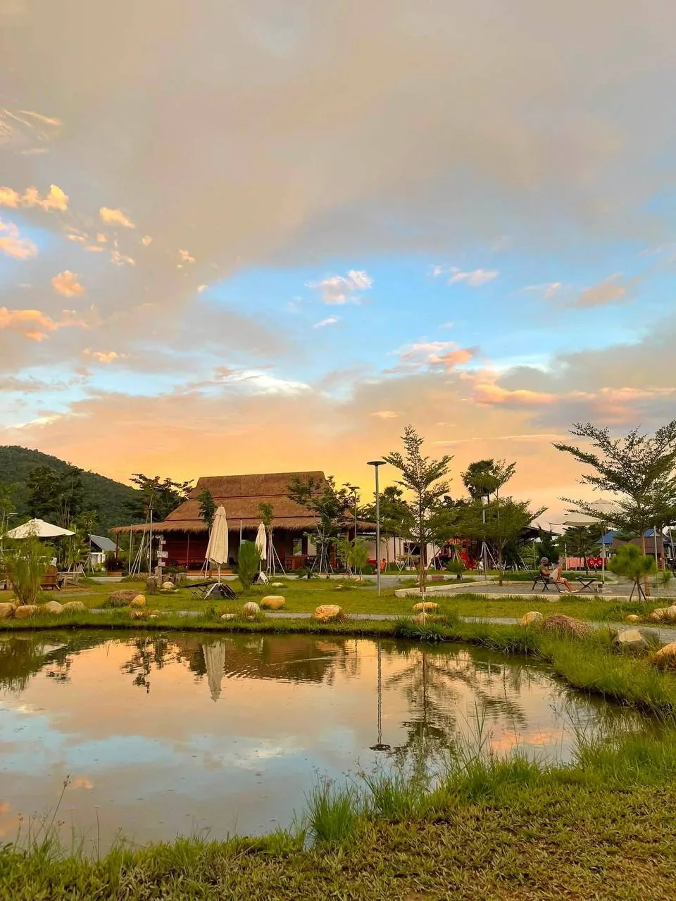 Sunset over ROSAT pond